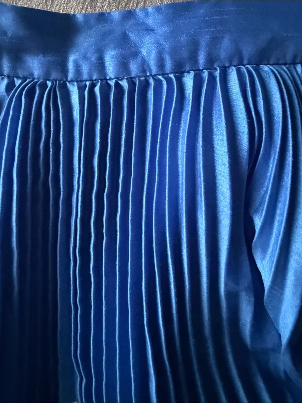 Blue pleated midi skirt - Picture 10 of 11